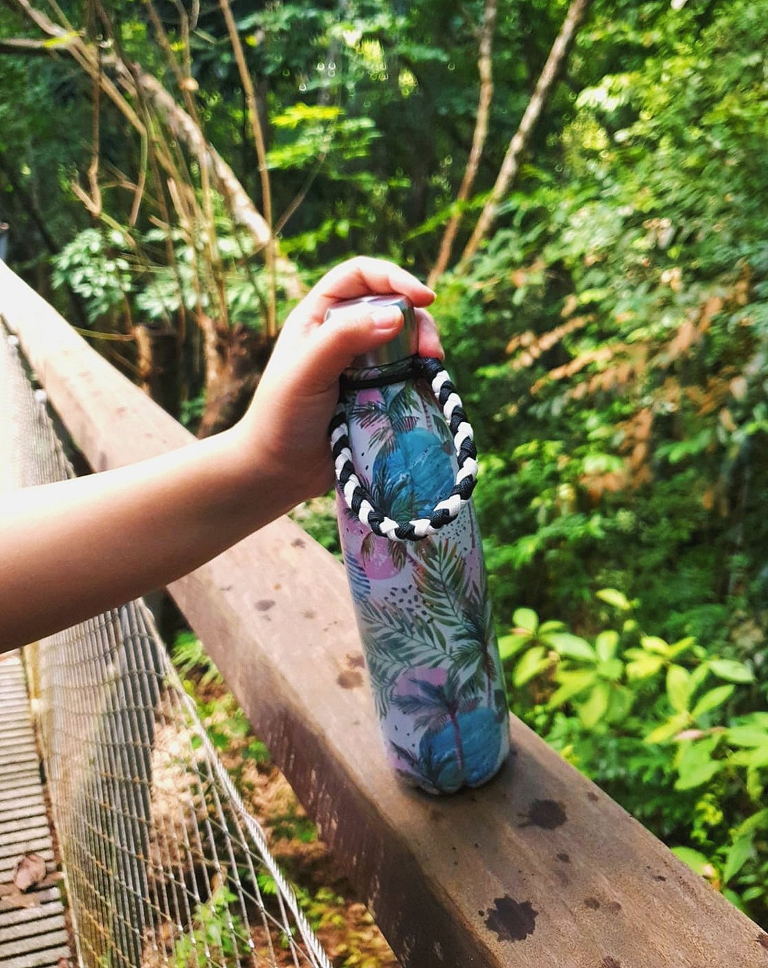 Bottle Carrier Basic series: Black & White